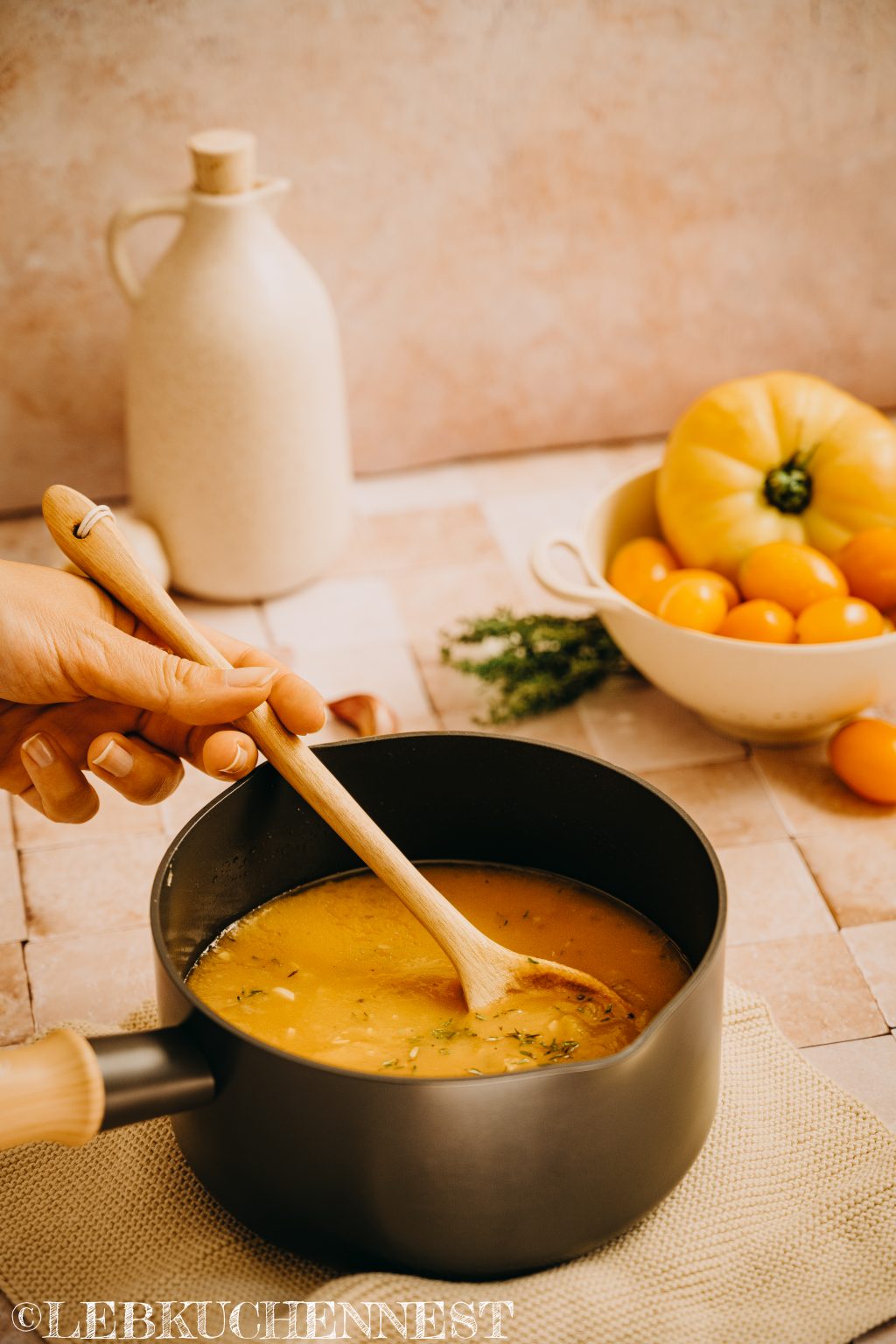 Pasta mit gelber Tomatensauce - Saisonkalender im Sommer – Lebkuchennest